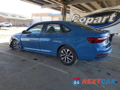 Drugie zdjęcie samochodu z przodu: 2025 VOLKSWAGEN JETTA S VIN:3VW5X7BU5SM045197 - miniatura