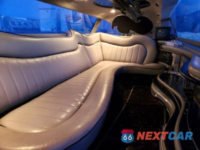 Zdjęcie 10 z 13 samochodu: 1998 LINCOLN TOWN CAR LIMOUSINE VIN:1L1LM81W1WY603839 - miniatura
