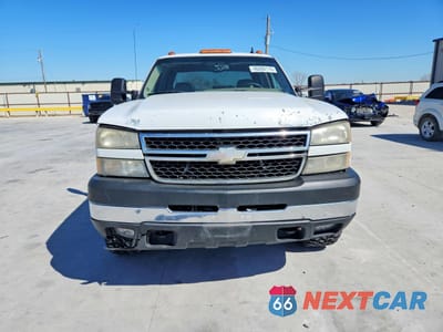 Piąte zdjęcie samochodu w środku: 2006 CHEVROLET SILVERADO K3500 VIN:1GCJK33226F125598 - miniatura