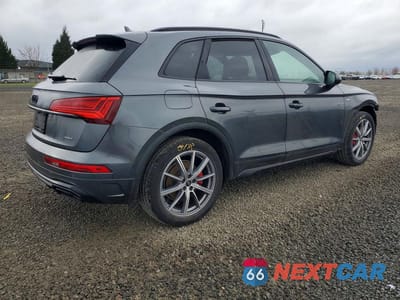 Trzecie zdjęcie samochodu z tyłu: 2024 AUDI Q5 E PREMIUM PLUS 55 VIN:WA1E2AFY4R2148649 - miniatura