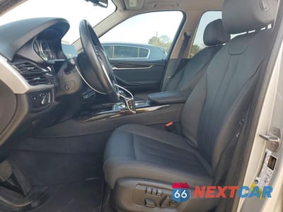 Zdjęcie 7 z 12 samochodu: 2016 BMW X5 SDRIVE35I VIN:5UXKR2C58G0R69281 - miniatura