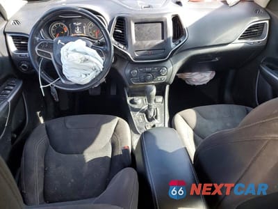 Zdjęcie 8 z 13 samochodu: 2020 JEEP CHEROKEE LATITUDE VIN:1C4PJMCB8LD539432 - miniatura