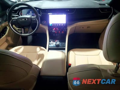 Zdjęcie 8 z 12 samochodu: 2025 JEEP GRAND CHEROKEE LIMITED VIN:1C4RJHBGXSC361329 - miniatura