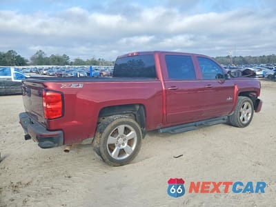 Trzecie zdjęcie samochodu z tyłu: 2017 CHEVROLET SILVERADO K1500 LT VIN:3GCUKREC6HG298113 - miniatura