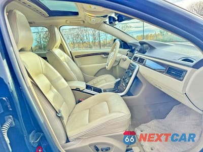 Piąte zdjęcie samochodu w środku: 2013 VOLVO XC70 T6 VIN:YV4902BZ2D1153250 - miniatura