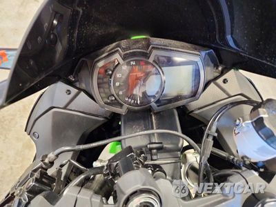 Zdjęcie 7 z 8 samochodu: 2021 KAWASAKI ZX636 K VIN:JKBZXJG19MA016050 - miniatura