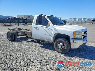 Czwarte zdjęcie samochodu z boku: 2007 CHEVROLET SILVERADO C3500 TRUCK CAB AND CHASSIS VIN:1GBJC34K77E595553 - miniatura