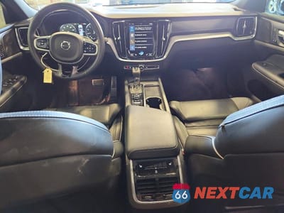 Zdjęcie 8 z 13 samochodu: 2021 VOLVO S60 T5 R-DESIGN VIN:7JR102TM5MG122804 - miniatura