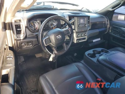 Zdjęcie 8 z 12 samochodu: 2021 RAM 3500 TRADESMAN VIN:3C63RRAL4MG537141 - miniatura