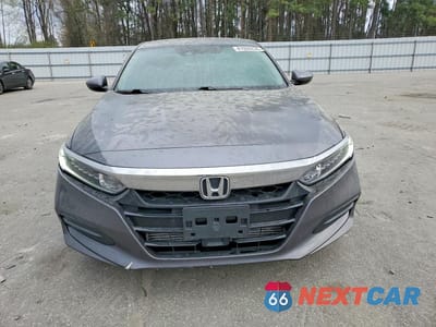 Piąte zdjęcie samochodu w środku: 2019 HONDA ACCORD LX VIN:1HGCV1F14KA027950 - miniatura