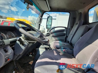 Zdjęcie 7 z 12 samochodu: 2011 ISUZU NPR VIN:JALC4W165B7001015 - miniatura