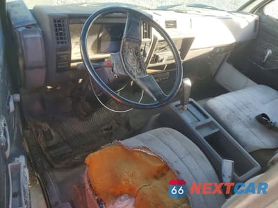 Zdjęcie 8 z 12 samochodu: 1990 ISUZU NPR TOW TRUCK VIN:JALB4B1H3L7000999 - miniatura