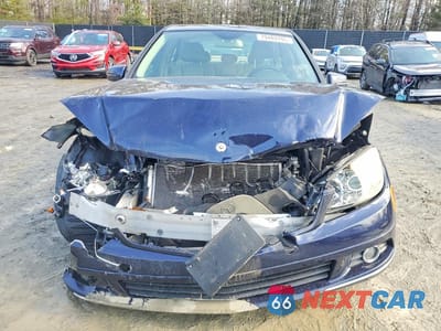 Piąte zdjęcie samochodu w środku: 2010 MERCEDES-BENZ C 300 VIN:WDDGF5EB5AF449537 - miniatura