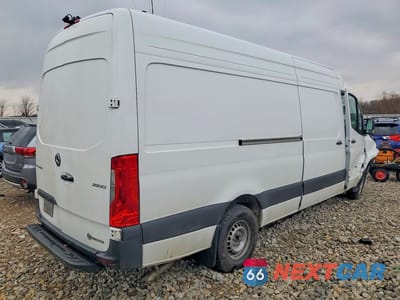Trzecie zdjęcie samochodu z tyłu: 2024 MERCEDES BENZ SPRINTER 2500 DELIVERY VAN VIN:W1Y4NCHY7RT173178 - miniatura