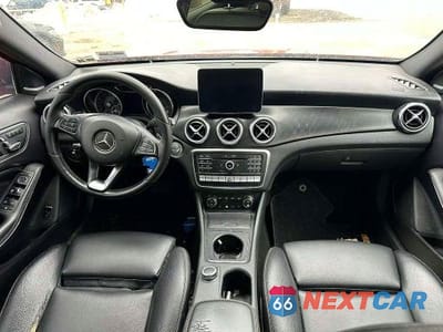 Piąte zdjęcie samochodu w środku: 2019 MERCEDES-BENZ GLA 250 4MATIC VIN:WDCTG4GB4KU018952 - miniatura