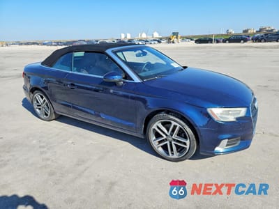 Czwarte zdjęcie samochodu z boku: 2017 AUDI A3 PREMIUM VIN:WAU6ULFF1H1027884 - miniatura