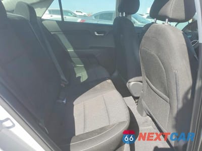Zdjęcie 10 z 12 samochodu: 2021 KIA RIO LX VIN:3KPA24AD7ME412243 - miniatura