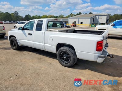 Drugie zdjęcie samochodu z przodu: 2010 DODGE DAKOTA SXT VIN:1D7CE3BK5AS151085 - miniatura