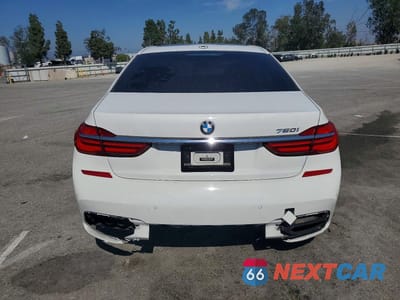 Zdjęcie 6 z 13 samochodu: 2018 BMW 750 I VIN:WBA7F0C55JGM23828 - miniatura