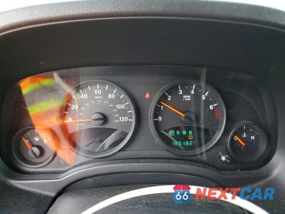 Zdjęcie 9 z 12 samochodu: 2012 JEEP PATRIOT SPORT VIN:1C4NJPBA9CD568939 - miniatura