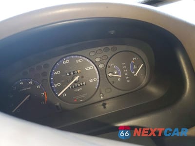 Zdjęcie 9 z 12 samochodu: 2000 HONDA CIVIC LX VIN:1HGEJ6677YL047435 - miniatura