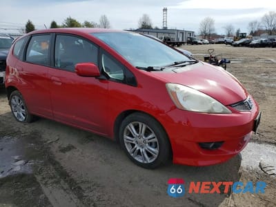 Czwarte zdjęcie samochodu z boku: 2010 HONDA FIT SPORT VIN:JHMGE8H4XAC040106 - miniatura