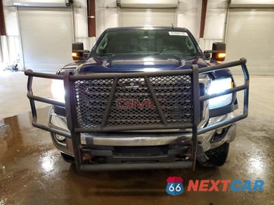 Piąte zdjęcie samochodu w środku: 2015 GMC SIERRA K2500 SLE VIN:1GT12YEG6FF511351 - miniatura