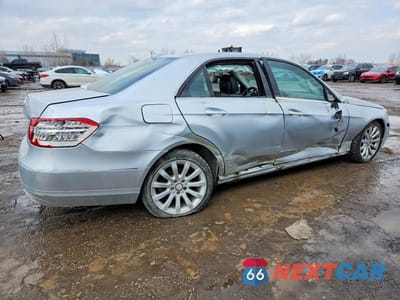 Trzecie zdjęcie samochodu z tyłu: 2013 MERCEDES-BENZ E 300 4MATIC VIN:WDDHF8BBXDA683099 - miniatura