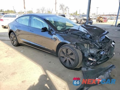 Czwarte zdjęcie samochodu z boku: 2026 TESLA MODEL 3 VIN:5YJ3E1EA0TF125902 - miniatura