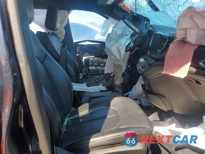 Zdjęcie 7 z 13 samochodu: 2019 CHRYSLER PACIFICA TOURING L VIN:2C4RC1BG9KR638870 - miniatura