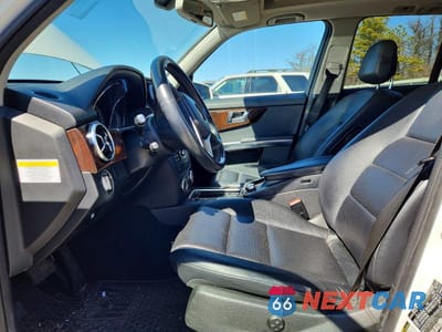 Zdjęcie 7 z 12 samochodu: 2013 MERCEDES-BENZ GLK 350 4MATIC VIN:WDCGG8JB5DG143977 - miniatura