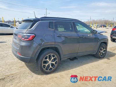 Trzecie zdjęcie samochodu z tyłu: 2024 JEEP COMPASS LIMITED VIN:3C4NJDCN3RT165722 - miniatura