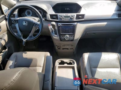 Zdjęcie 8 z 13 samochodu: 2016 HONDA ODYSSEY EXL VIN:5FNRL5H68GB145531 - miniatura