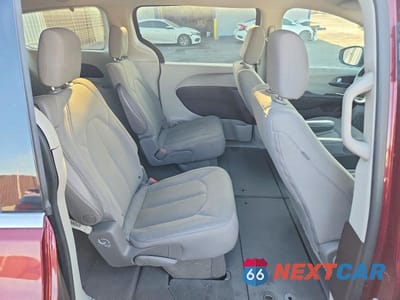 Zdjęcie 11 z 12 samochodu: 2020 CHRYSLER VOYAGER LX VIN:2C4RC1CG9LR131192 - miniatura