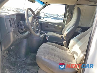 Zdjęcie 7 z 13 samochodu: 2012 CHEVROLET EXPRESS G3500 VIN:1GCZGUCG9C1176501 - miniatura