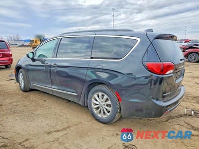 Drugie zdjęcie samochodu z przodu: 2017 CHRYSLER PACIFICA TOURING L VIN:2C4RC1BG4HR517396 - miniatura