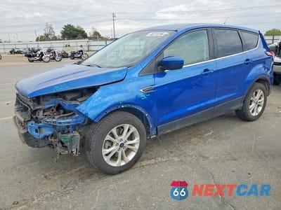 2017 FORD ESCAPE SE 1FMCU9G97HUD41650 - główne zdjęcie licytacji z USA - miniatura