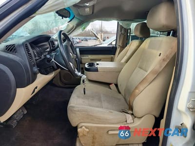 Zdjęcie 7 z 12 samochodu: 2010 CHEVROLET SILVERADO K1500 LT VIN:3GCRKSE30AG235558 - miniatura