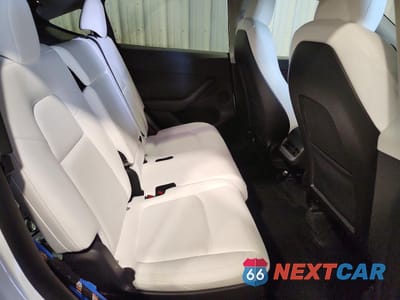 Zdjęcie 11 z 15 samochodu: 2023 TESLA MODEL Y VIN:7SAYGAEE4PF647752 - miniatura