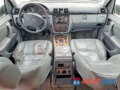 Zdjęcie 8 z 11 samochodu: 2005 MERCEDES-BENZ ML 500 VIN:4JGAB75E05A568371 - miniatura