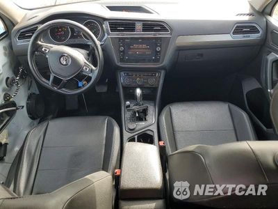 Zdjęcie 8 z 14 samochodu: 2018 VOLKSWAGEN TIGUAN SE VIN:3VV2B7AX6JM000690 - miniatura