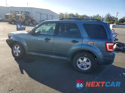 Drugie zdjęcie samochodu z przodu: 2010 FORD ESCAPE XLT VIN:1FMCU9DG1AKB54795 - miniatura