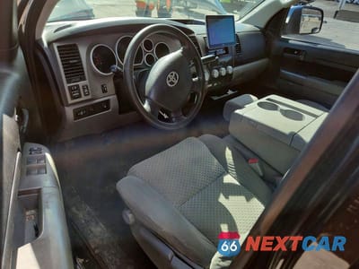 Zdjęcie 8 z 12 samochodu: 2013 TOYOTA TUNDRA GRADE VIN:5TFRY5F19DX139439 - miniatura