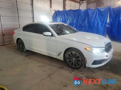 Czwarte zdjęcie samochodu z boku: 2019 BMW 530 I VIN:WBAJA5C58KWW15768 - miniatura