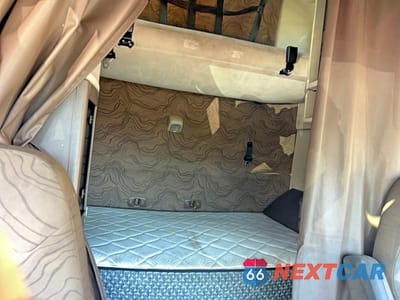 Zdjęcie 6 z 14 samochodu: 2014 VOLVO VNL TRUCKS SEMI TRUCK VIN:4V4NC9TJ6EN177222 - miniatura