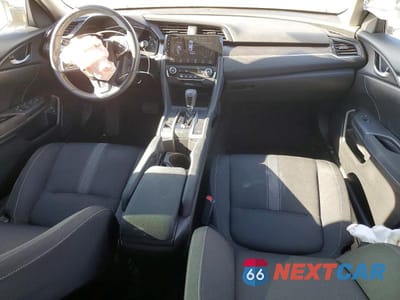 Zdjęcie 8 z 12 samochodu: 2019 HONDA CIVIC LX VIN:2HGFC2F68KH540432 - miniatura