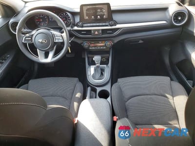 Zdjęcie 8 z 12 samochodu: 2019 KIA FORTE LXS VIN:3KPF24AD0KE057337 - miniatura