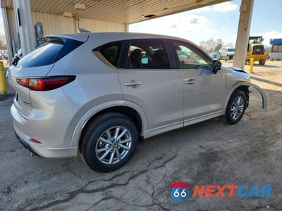 Trzecie zdjęcie samochodu z tyłu: 2025 MAZDA CX-5 SELECT VIN:JM3KFBBL6S0801231 - miniatura