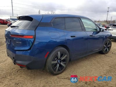 Trzecie zdjęcie samochodu z tyłu: 2024 BMW IX XDRIVE50 VIN:WB523CF03RCR10807 - miniatura