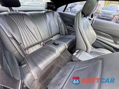 Zdjęcie 6 z 10 samochodu: 2018 MERCEDES-BENZ E 400 VIN:WDD1J6FBXJF010617 - miniatura